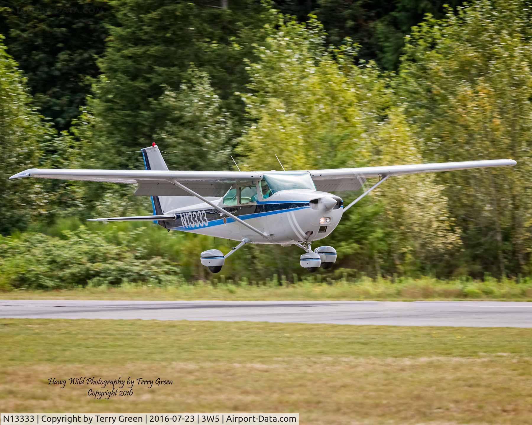 N13333, 1973 Cessna 172M C/N 17262677, 2016 North Cascades Vintage Aircraft Museum Fly-In Mears Field 3W5 Concrete Washington