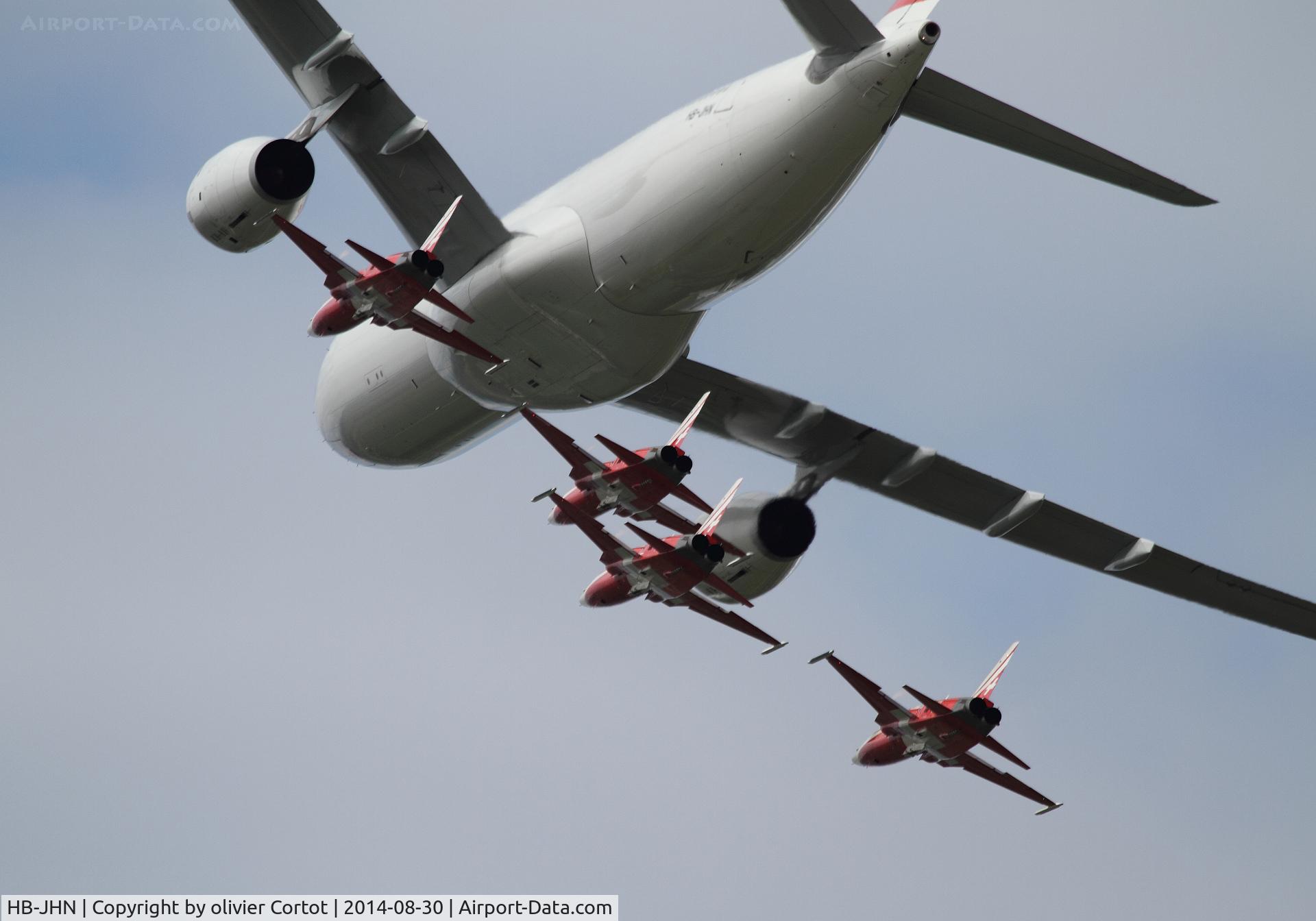 HB-JHN, 2013 Airbus A330-343X C/N 1403, the Airbus and its escort, Air 14