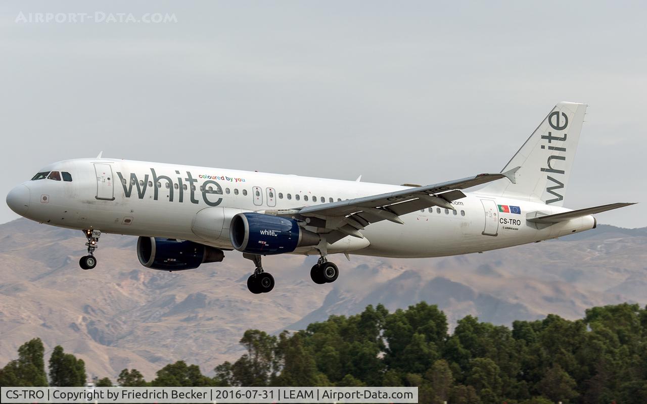 CS-TRO, 1995 Airbus A320-214 C/N 548, short final RW25