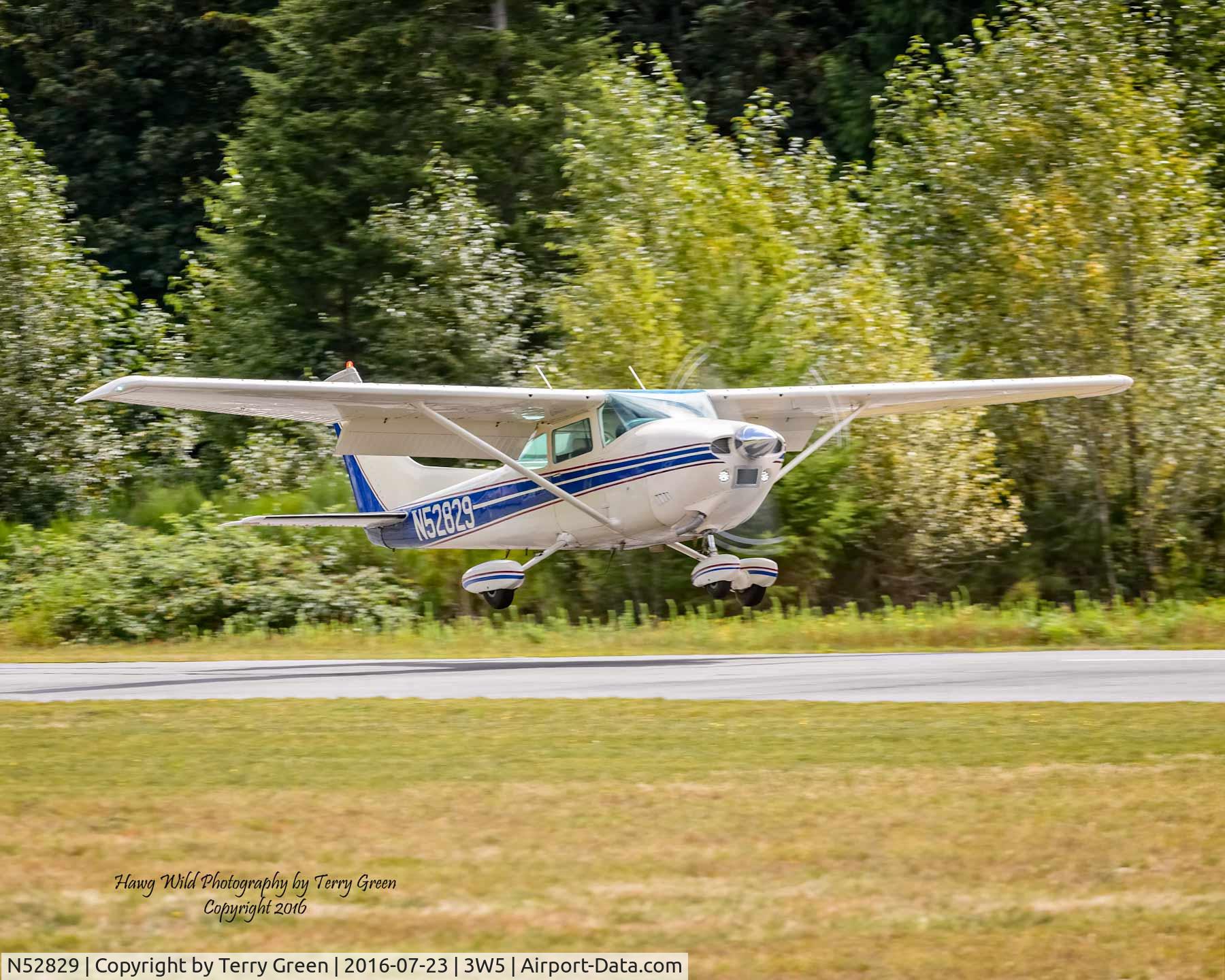 N52829, 1974 Cessna 182P Skylane C/N 18262879, 2016 North Cascades Vintage Aircraft Museum Fly-In Mears Field 3W5 Concrete Washington
