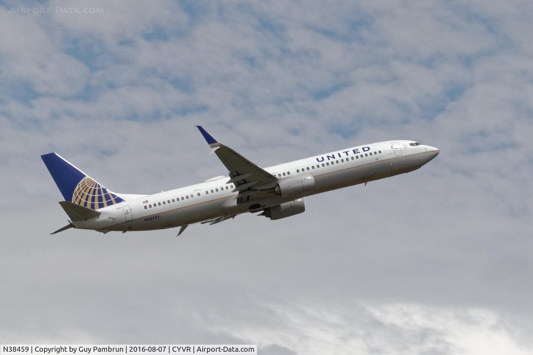 N38459, 2012 Boeing 737-924/ER C/N 37206, Departing