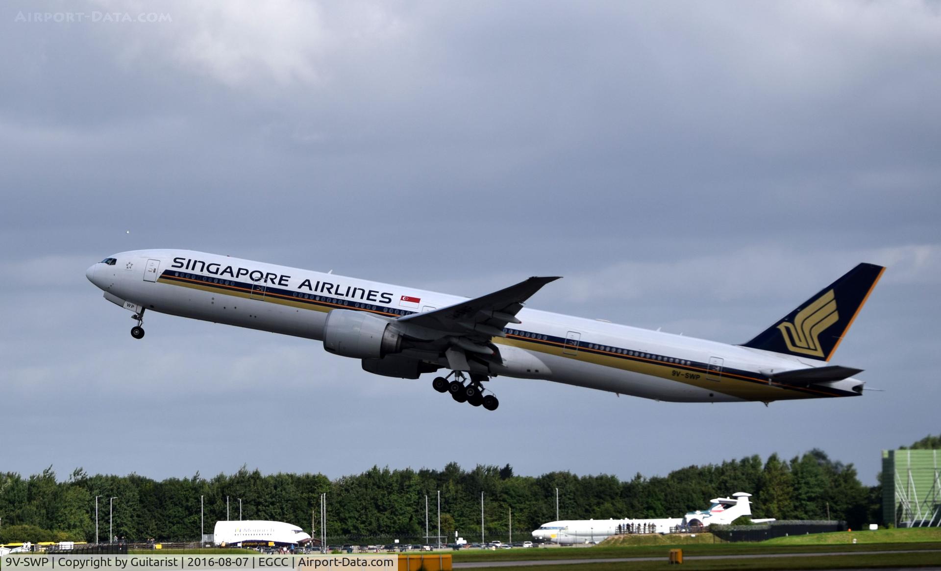 9V-SWP, 2008 Boeing 777-312/ER C/N 34581, At Manchester