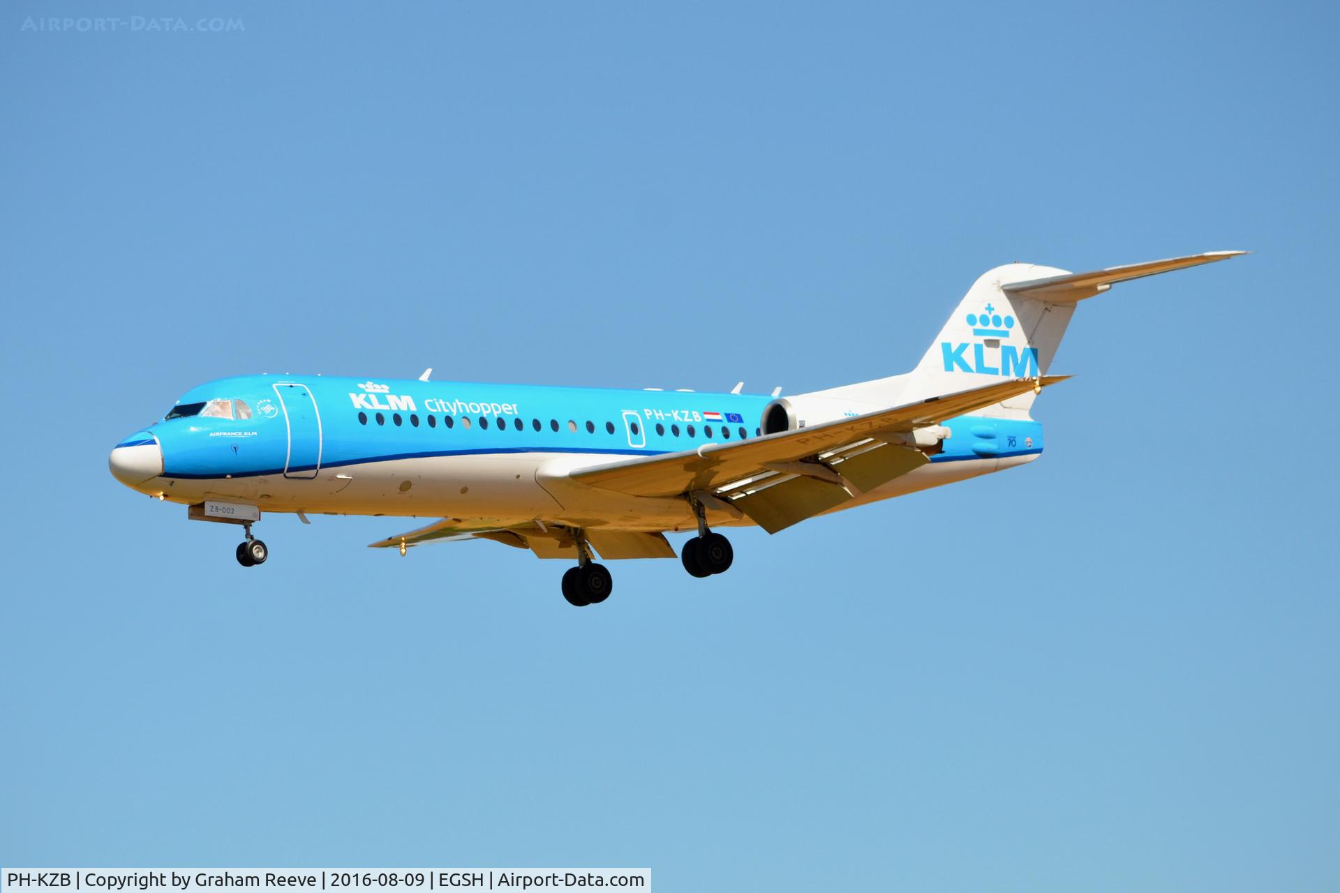 PH-KZB, 1996 Fokker 70 (F-28-070) C/N 11562, Landing at Norwich.