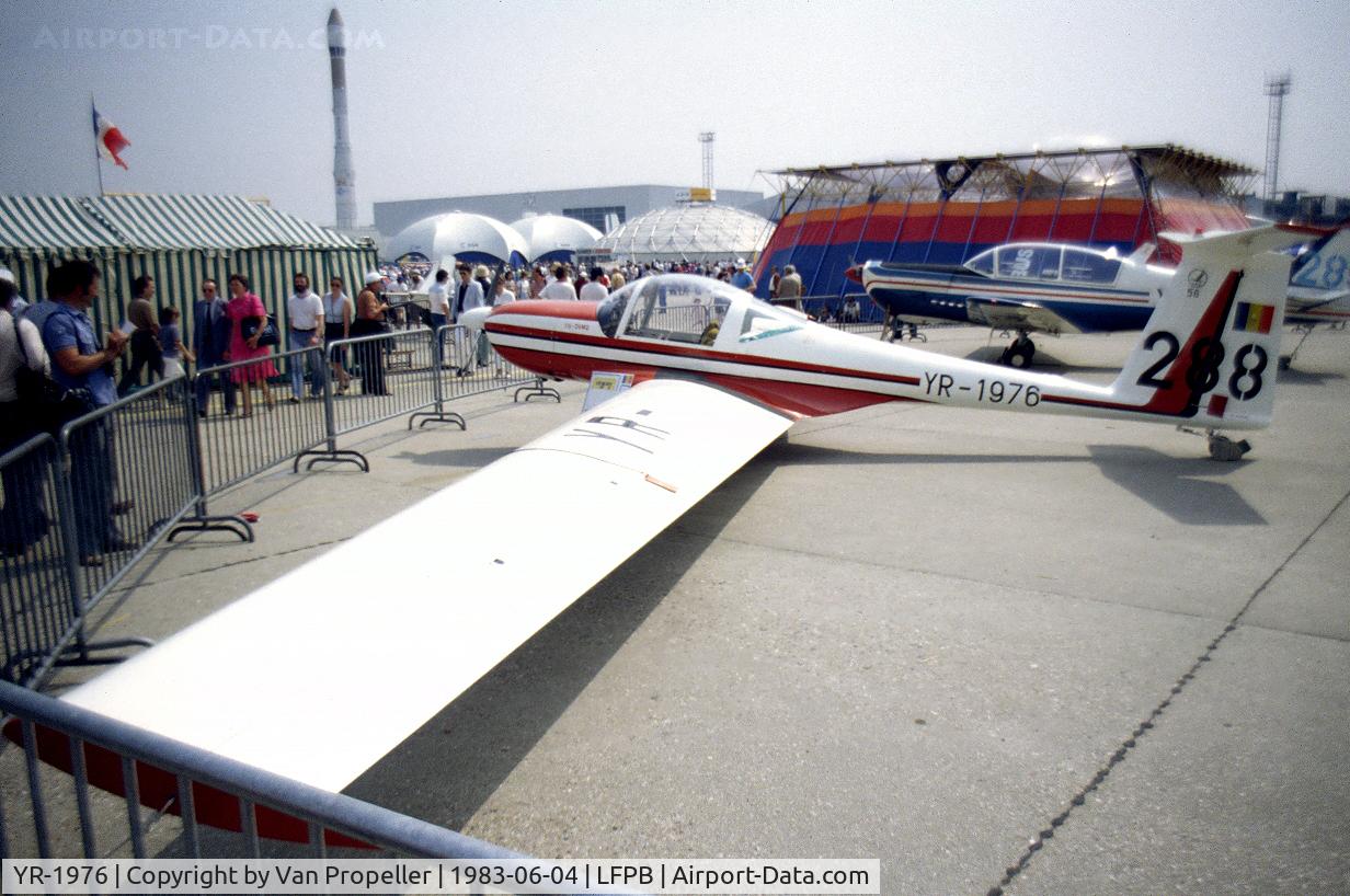 YR-1976, ICA-Brasov IS-28M2 C/N 56, ICA-Brasov IS-28M2 motorglider at Le Bourget 1983