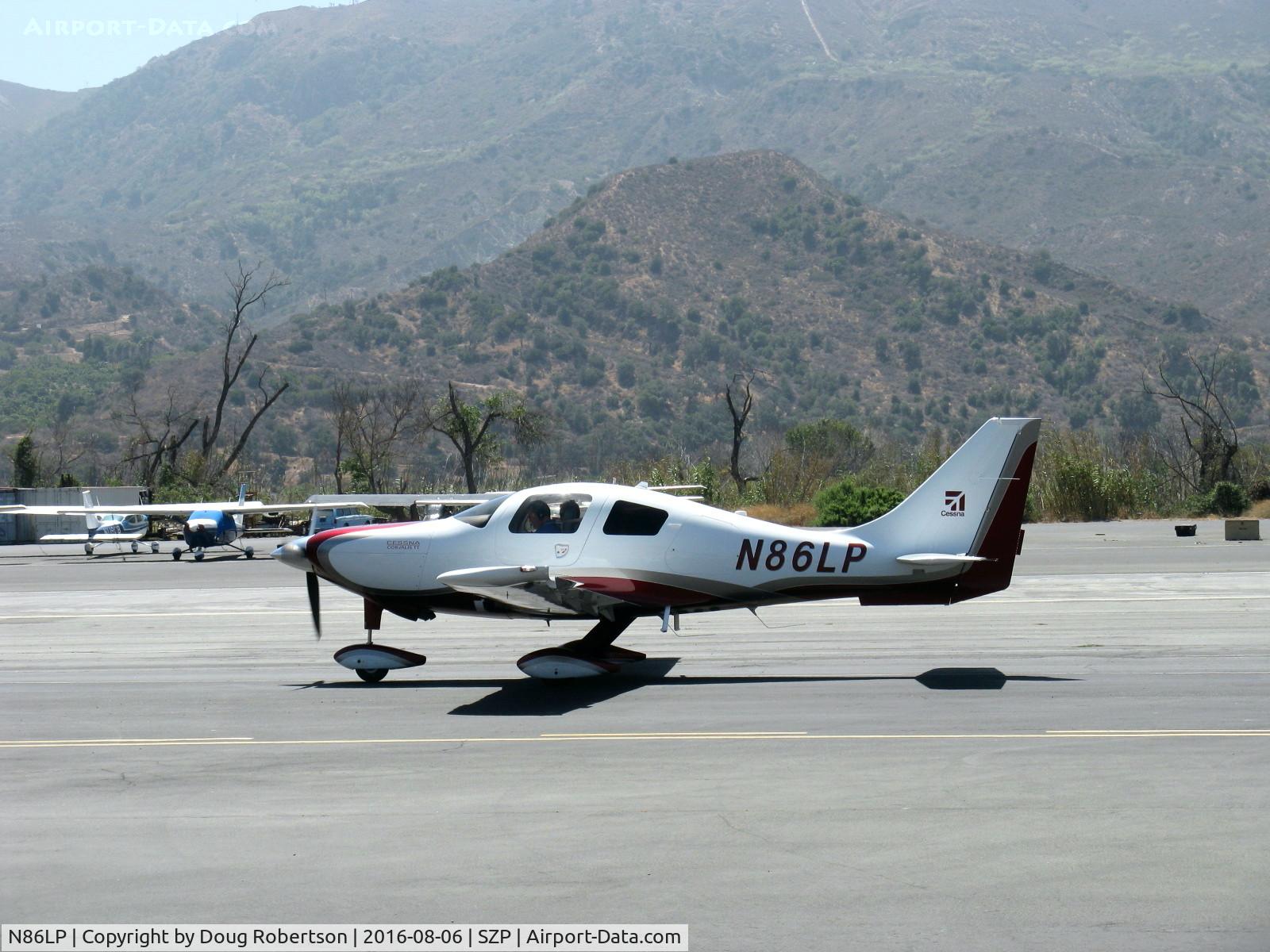 N86LP, 2008 Cessna LC41-550FG C/N 411089, 2008 Cessna LC41-550FG as 350 CORVALIS TT, twin-turbocharged Continental TSIO-550-C with twin intercoolers 310 Hp, tri-blade Hartzell scimitar CS prop, low drag fixed gear, taxi to Rwy 22