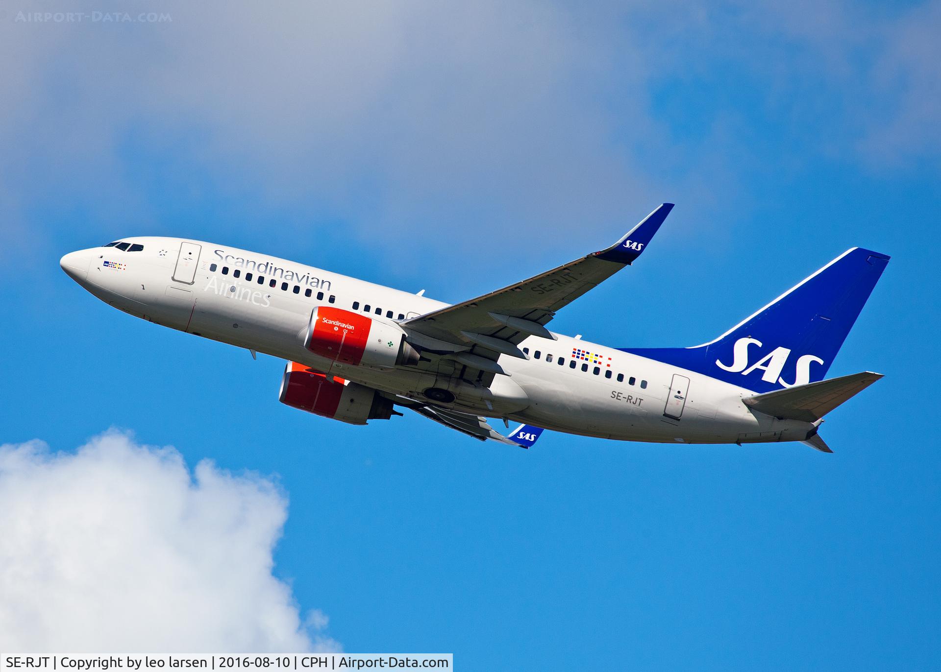 SE-RJT, 2004 Boeing 737-76N C/N 32741, Copenhagen 10.8.16