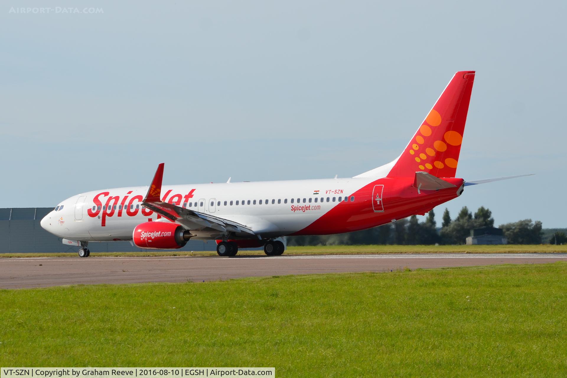 VT-SZN, 1999 Boeing 737-8Q8 C/N 28220, About to depart from Norwich.