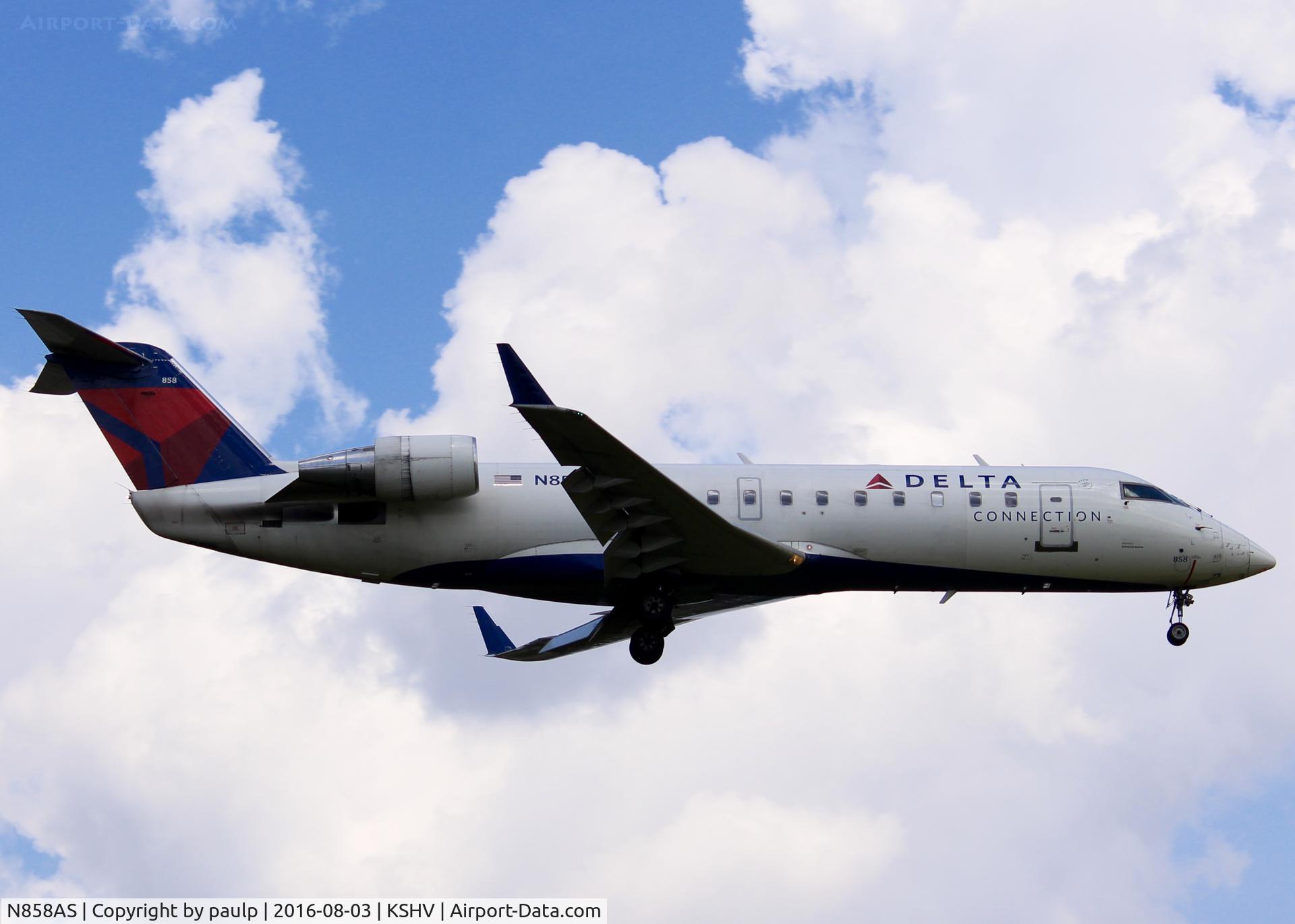 N858AS, 2000 Bombardier CRJ-200ER (CL-600-2B19) C/N 7417, At Shreveport Regional.