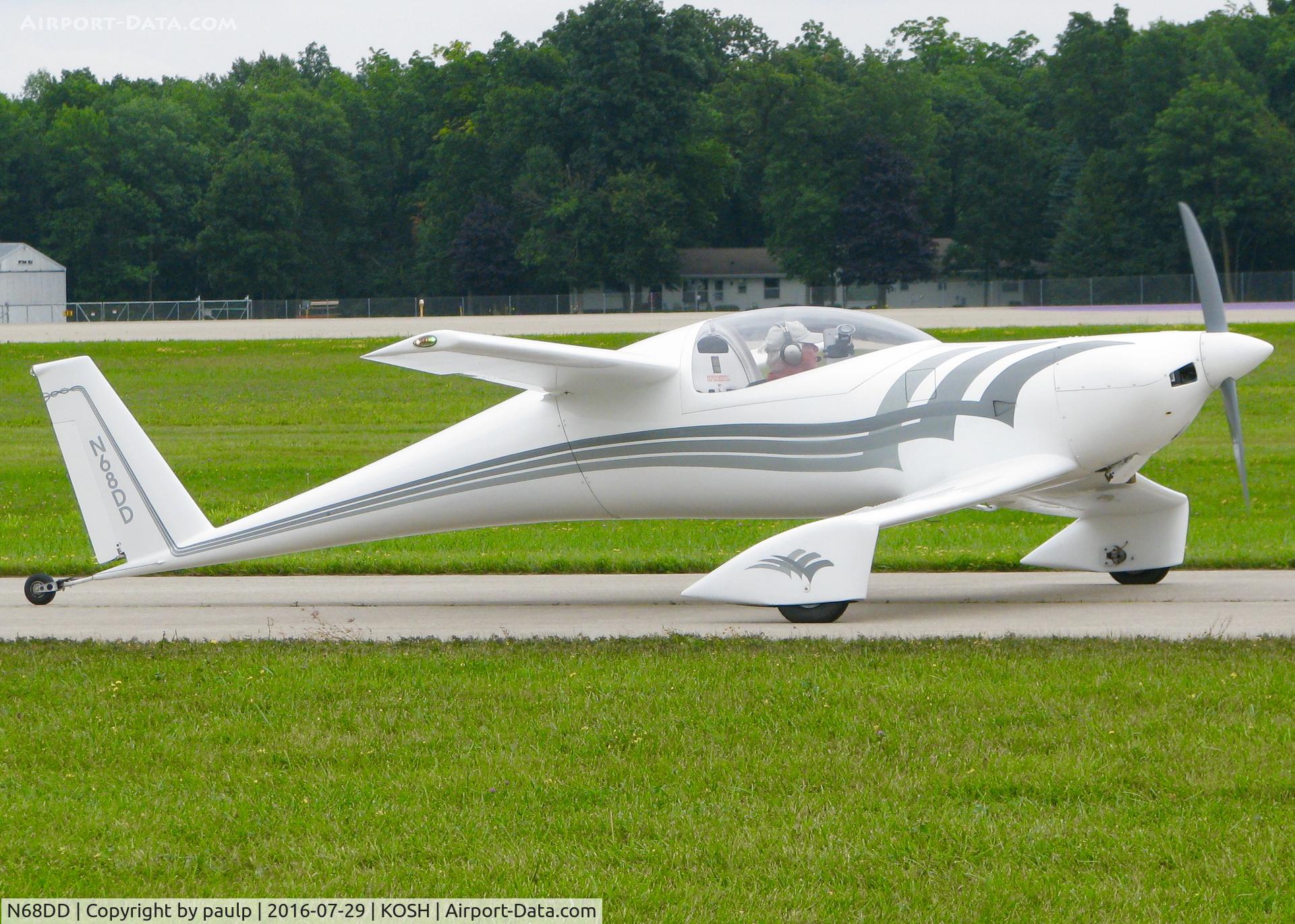 N68DD, 2000 QAC Quickie Q2 C/N 2746, AirVenture 2016.