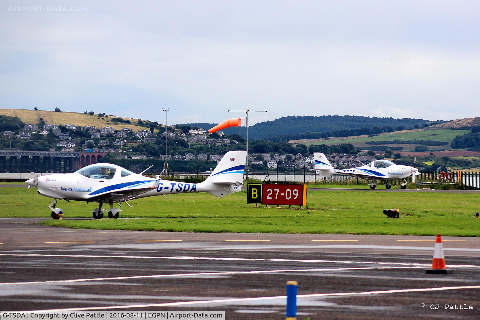 G-TSDA, 2015 Aquila AT01-100A C/N AT01-100A-329, Tayside Aviation twosome at Dundee EGPN