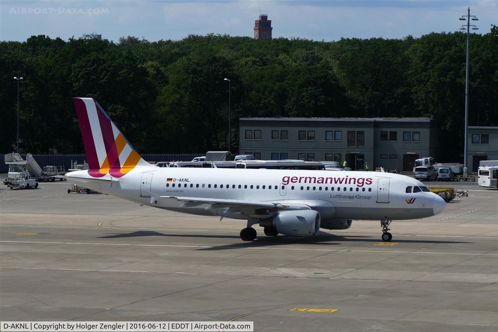 D-AKNL, 1999 Airbus A319-112 C/N 1084, TXL waving good bye tour no.4 since 2011