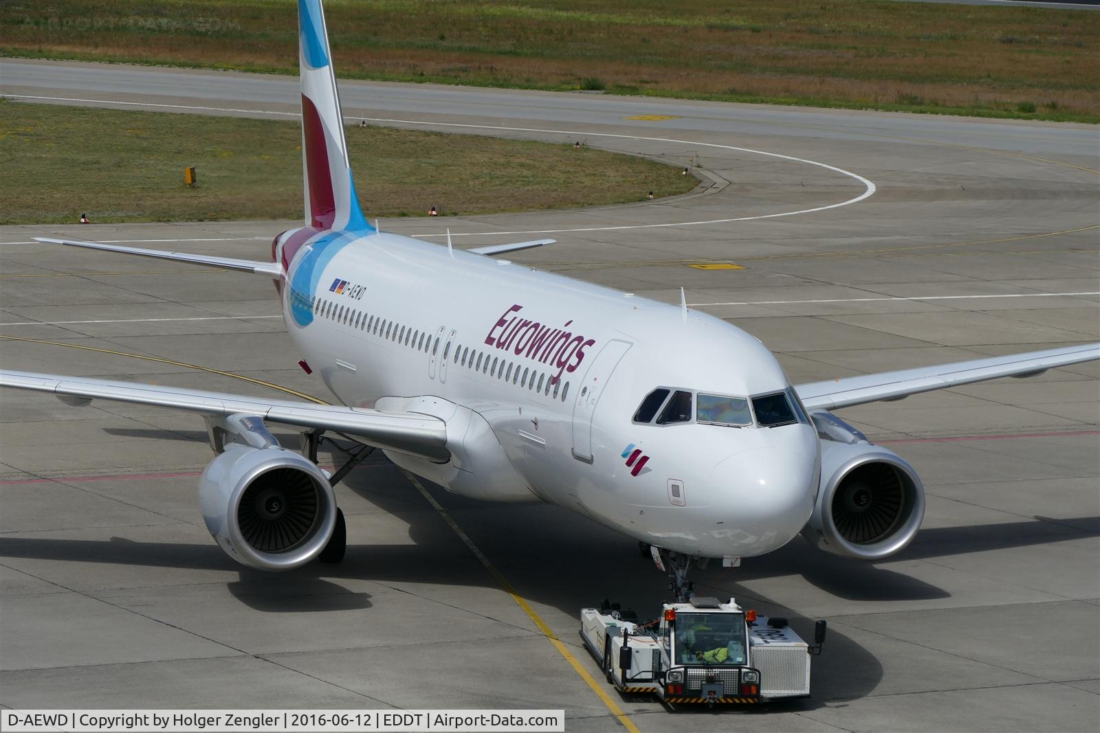 D-AEWD, 2016 Airbus A320-214 C/N 7019, TXL waving good bye tour no.4 since 2011