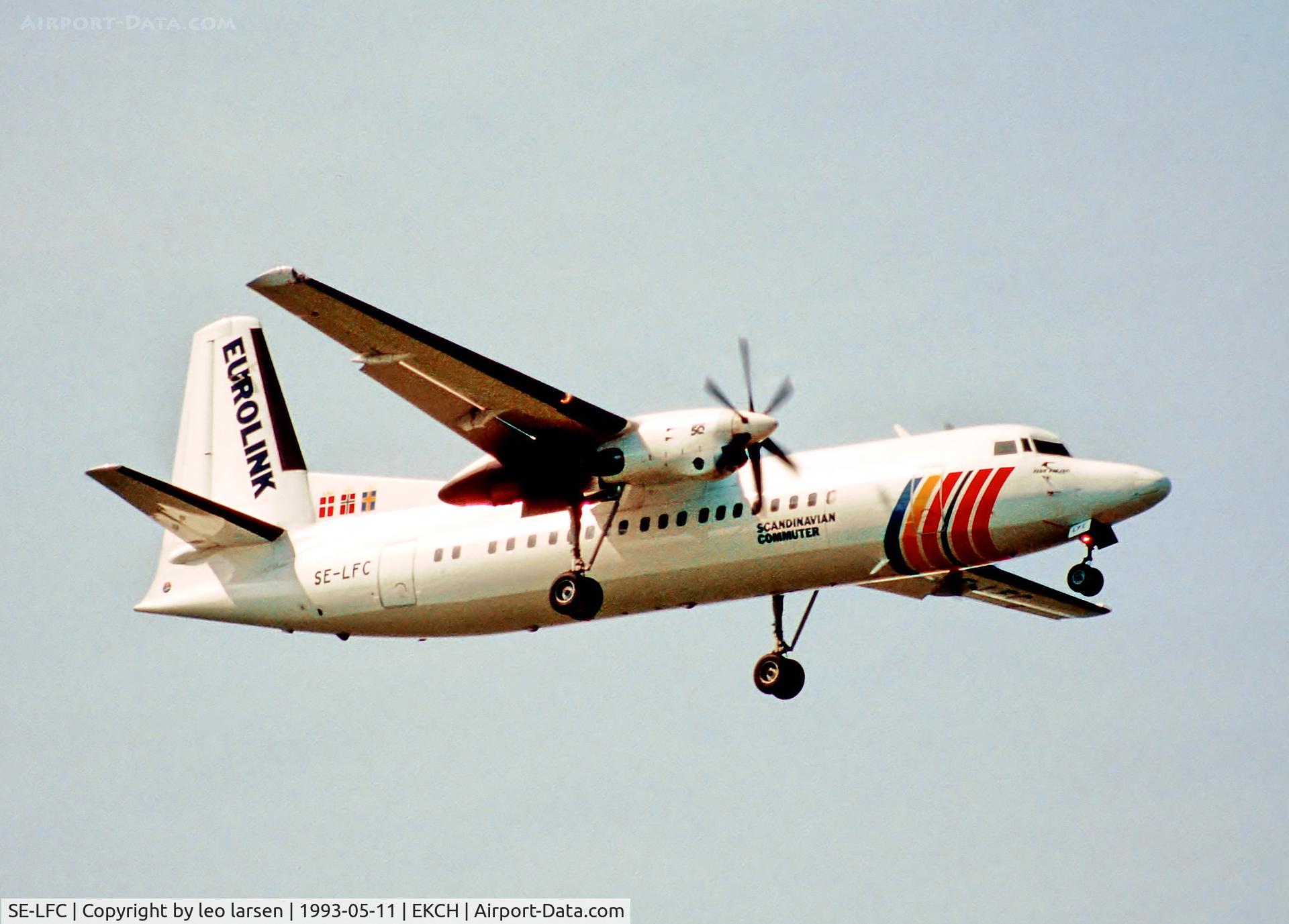 SE-LFC, 1990 Fokker 50 C/N 20187, Copenhagen 11.5.93 ldg R-04R