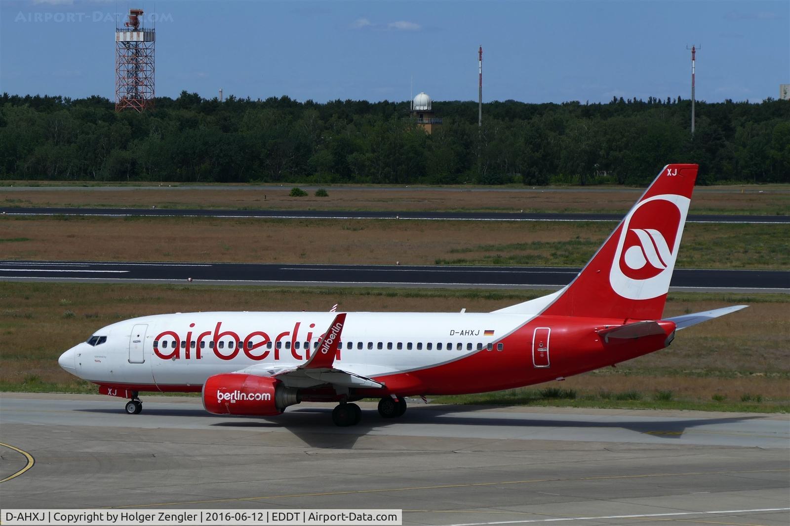 D-AHXJ, 2008 Boeing 737-7Q8 C/N 35277, TXL waving good bye tour no.4 since 2011