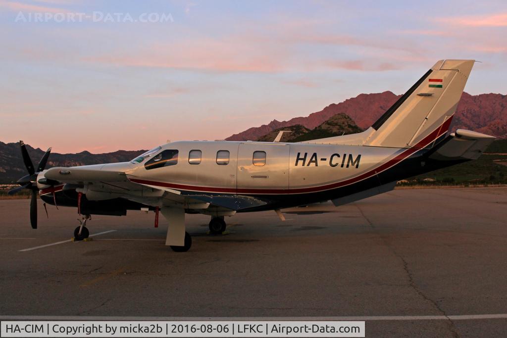 HA-CIM, 2001 Socata TBM-700 (700B) C/N 219, Parked