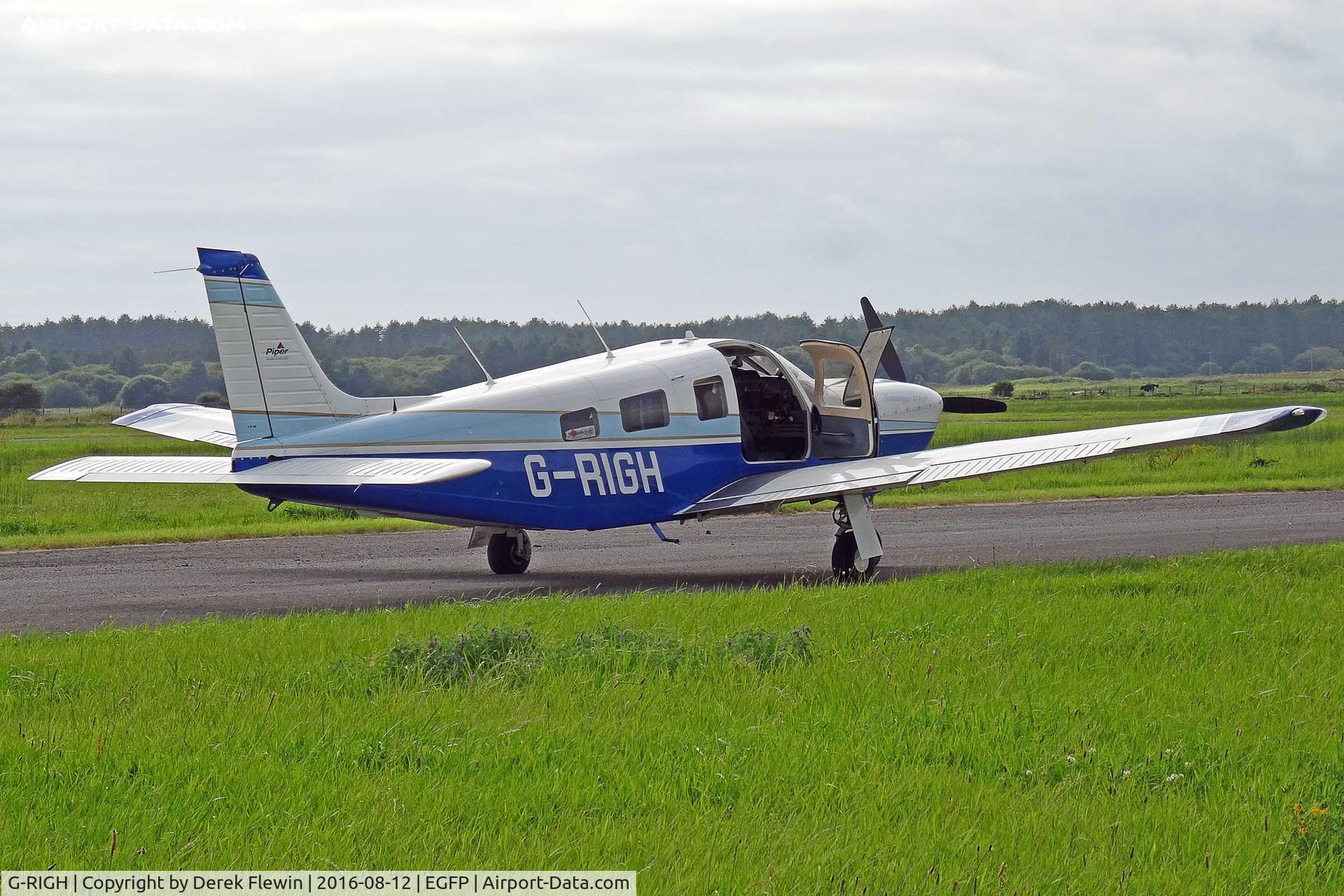 G-RIGH, 1998 Piper PA-32R-301 Saratoga II HP C/N 3246123, Saratoga SP, Fowlmere Cambridgeshire based, previously N41272, seen parked up.
