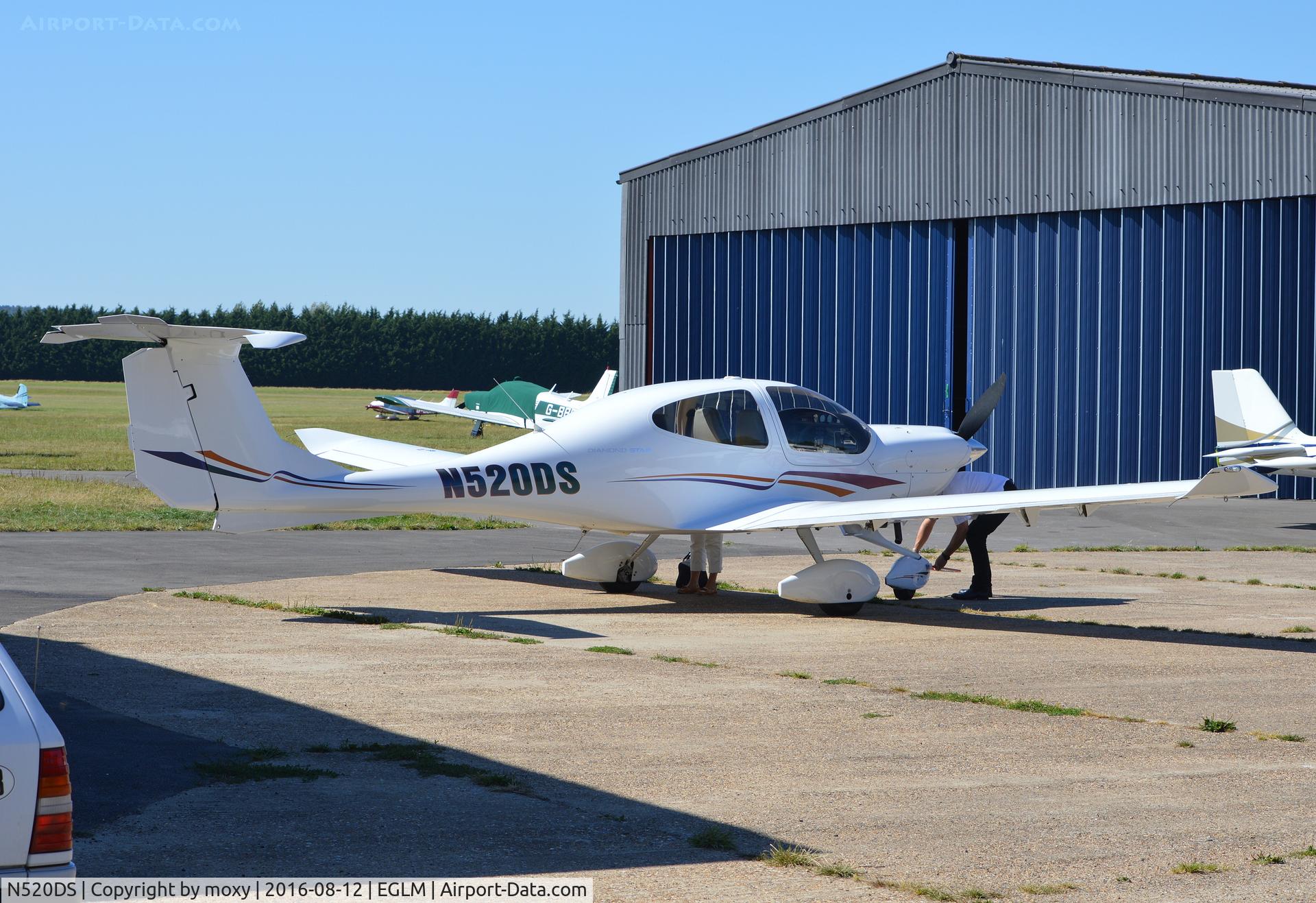N520DS, 2006 Diamond DA-40 Diamond Star C/N 40.620, DIamond DA-40 at White Waltham.