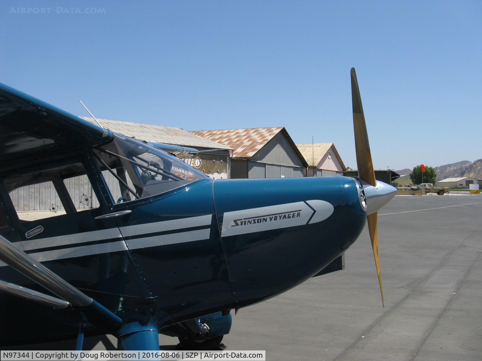 N97344, 1946 Universal Stinson 108 Voyager C/N 108-344, 1946 Universal Stinson 108 VOYAGER, Franklin 6A4165 165 Hp, cowl logo