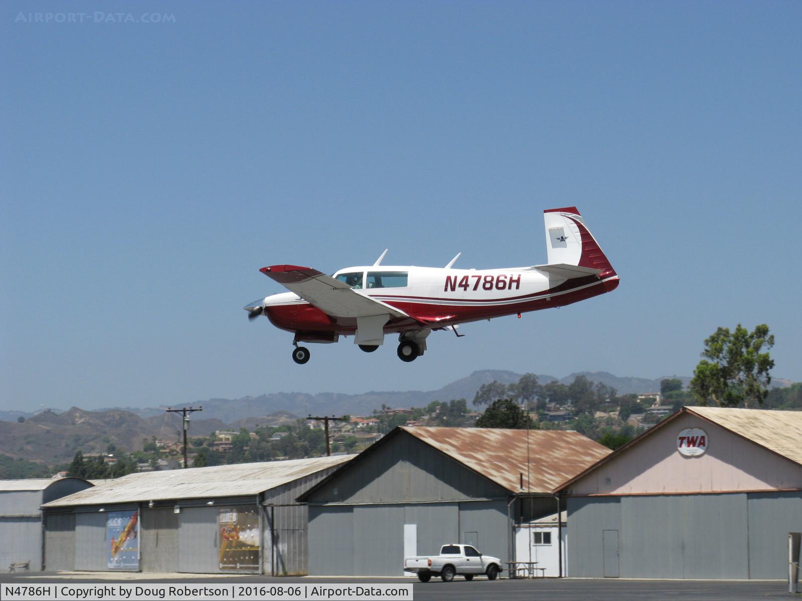 N4786H, 1979 Mooney M20J 201 C/N 24-0876, 1979 Mooney M20J 201, Lycoming IO-360-A&C 200 Hp, on final Rwy 22