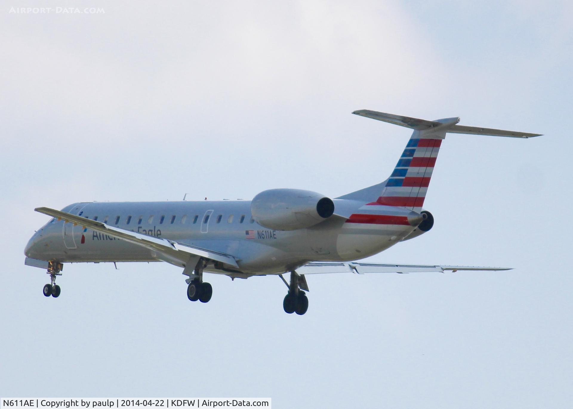 N611AE, 1998 Embraer ERJ-145LR (EMB-145LR) C/N 145074, At DFW.