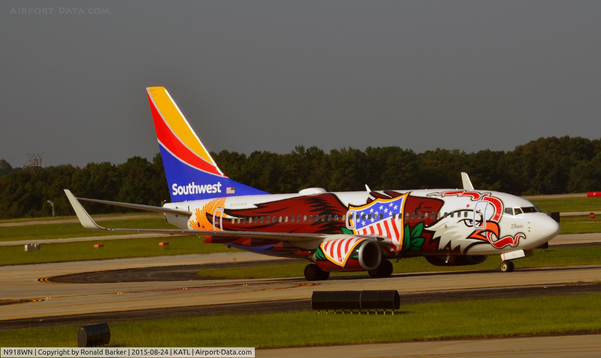 N918WN, 2008 Boeing 737-7H4 C/N 29843, Taxi Atlanta