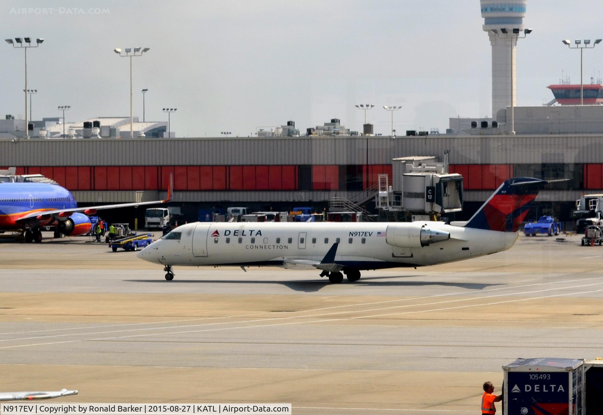 N917EV, 2003 Bombardier CRJ-200ER (CL-600-2B19) C/N 7769, Taxi Atlanta