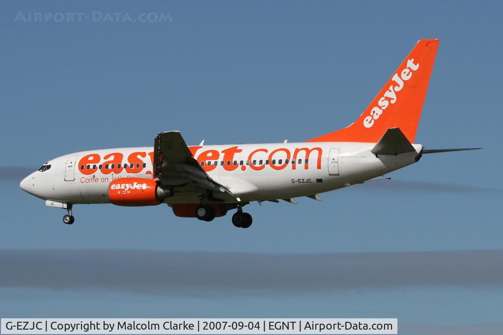 G-EZJC, 2000 Boeing 737-73V C/N 30237, Boeing 737-73V on approach to 25 at Newcastle Airport, September 2007.