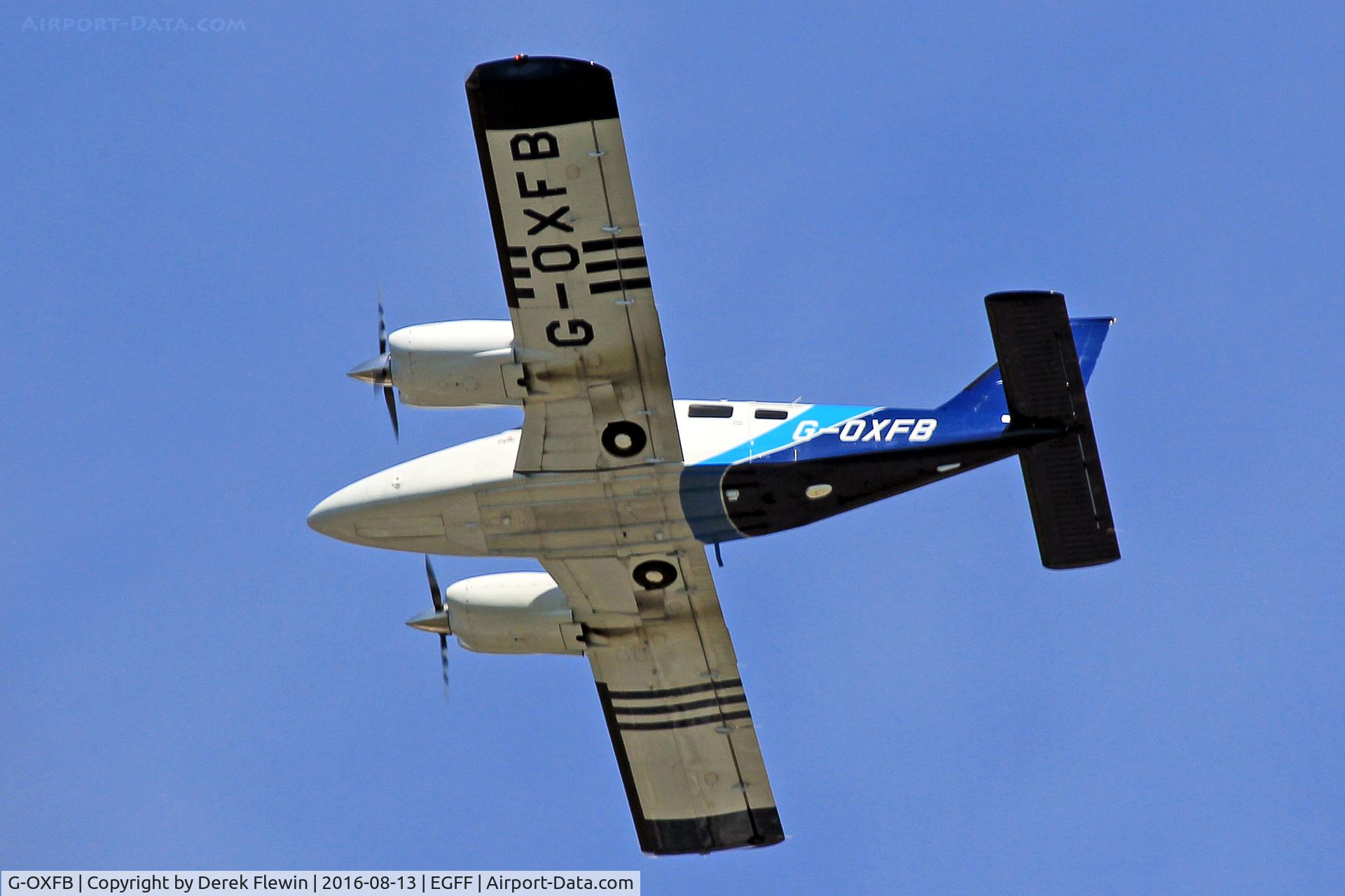 G-OXFB, 2013 Piper PA-34-220T Seneca V C/N 34-49480, Seneca V, Oxford Aviation Academy Oxford based, previously N34646, seen in the overhead.