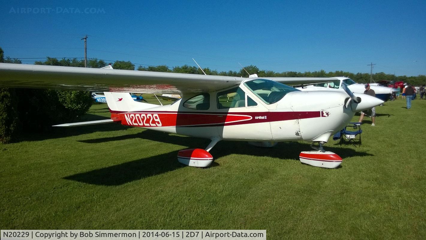 N20229, Cessna 177B Cardinal C/N 17702649, Father's Day fly-in at Beach City, Ohio