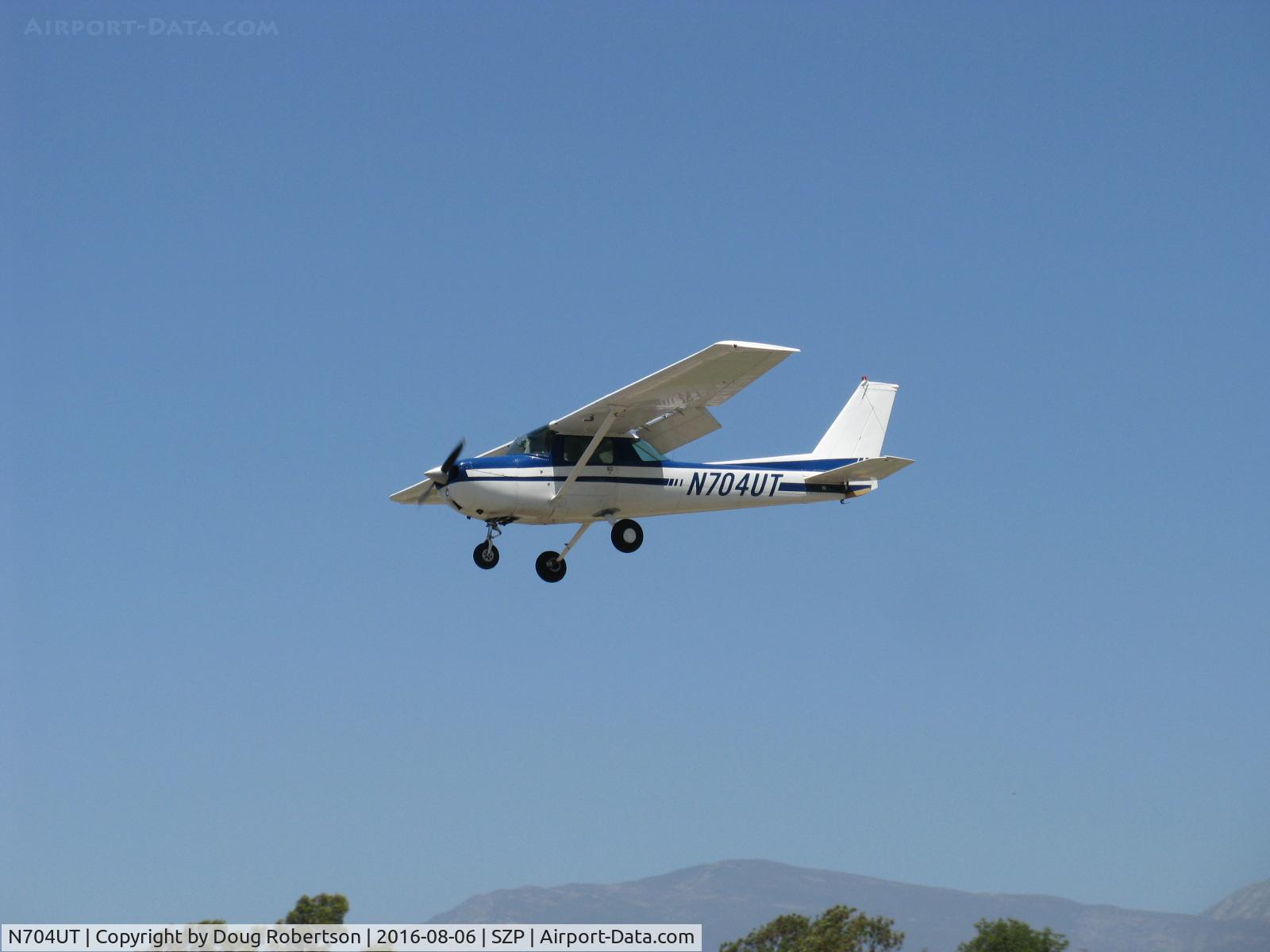 N704UT, 1976 Cessna 150M C/N 15078891, 1976 Cessna 150M, Continental O-200 100 Hp, on another final Rwy 22