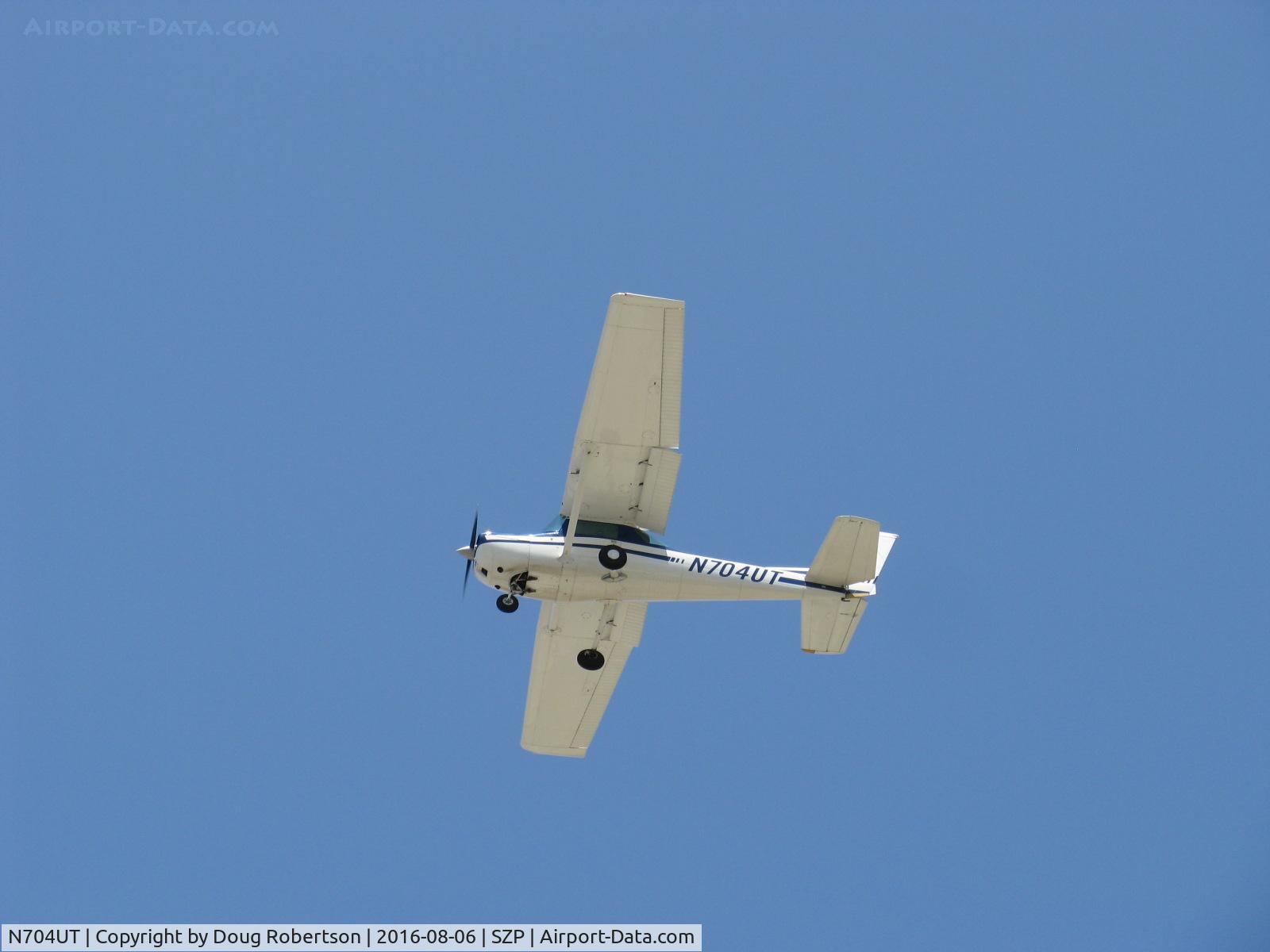 N704UT, 1976 Cessna 150M C/N 15078891, 1976 Cessna 150M, Continental O-200 100 Hp, on final Rwy 22
