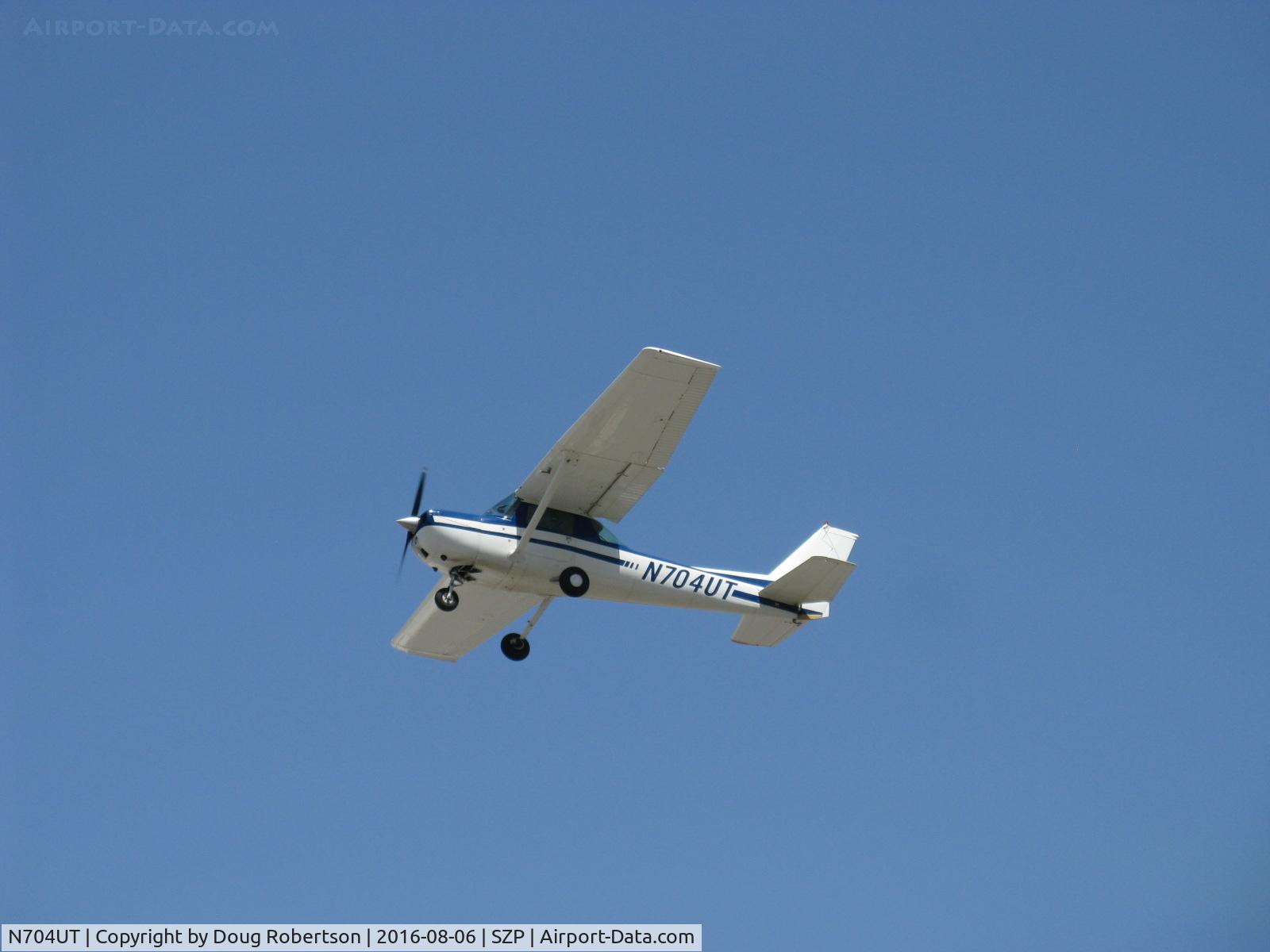 N704UT, 1976 Cessna 150M C/N 15078891, 1976 Cessna 150M, Continental O-200 100 Hp, takeoff climb Rwy 22