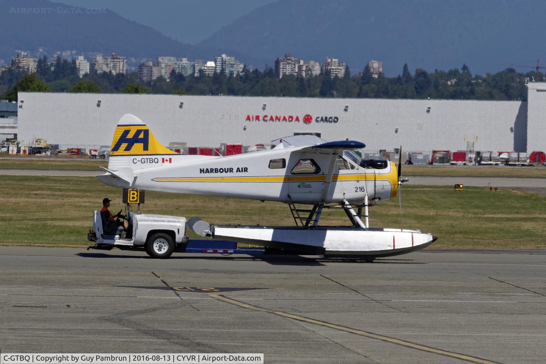C-GTBQ, 1959 De Havilland Canada U-6A Beaver C/N 1316, With a little help from my friends............