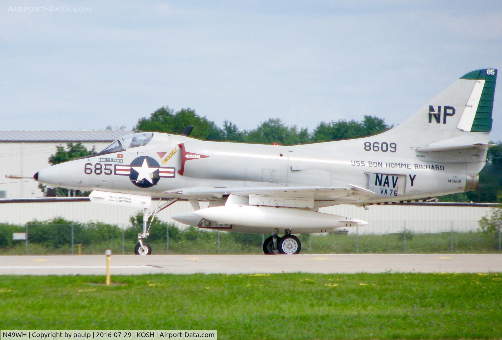 N49WH, 1959 Douglas A-4B Skyhawk C/N 11366, AirVenture 2016.