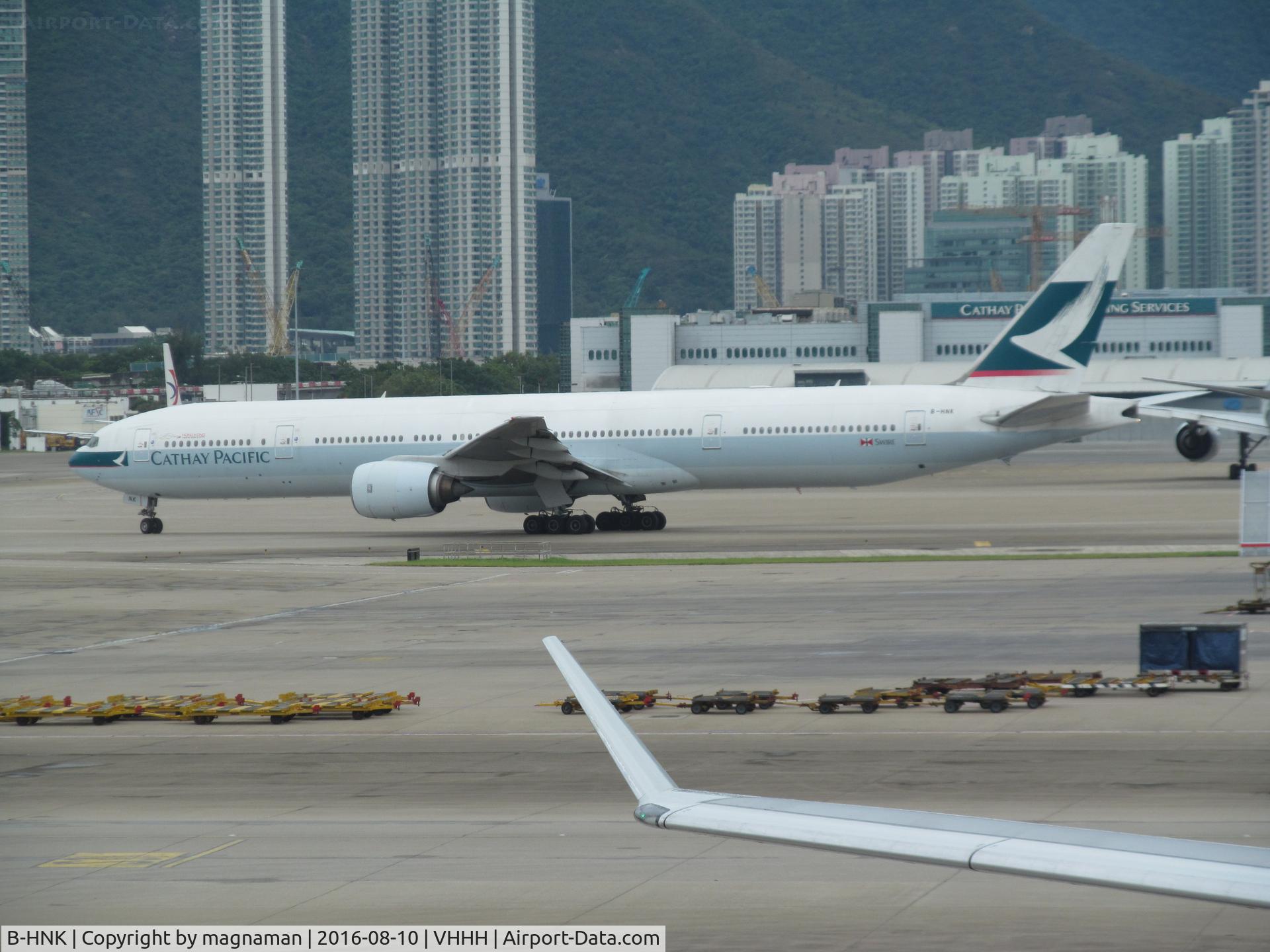 B-HNK, 1999 Boeing 777-367 C/N 27510, hnk in HoNg Kong
