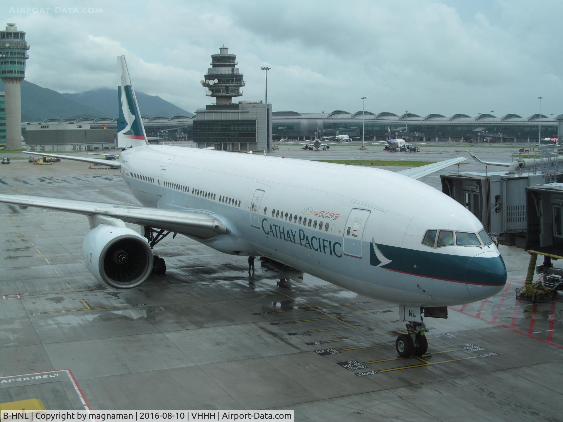 B-HNL, 1994 Boeing 777-267 C/N 27116, on stand at HKG