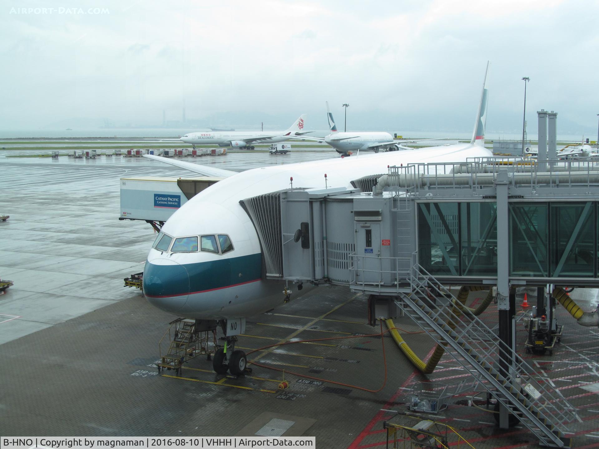 B-HNO, 2003 Boeing 777-367 C/N 33704, at hkg