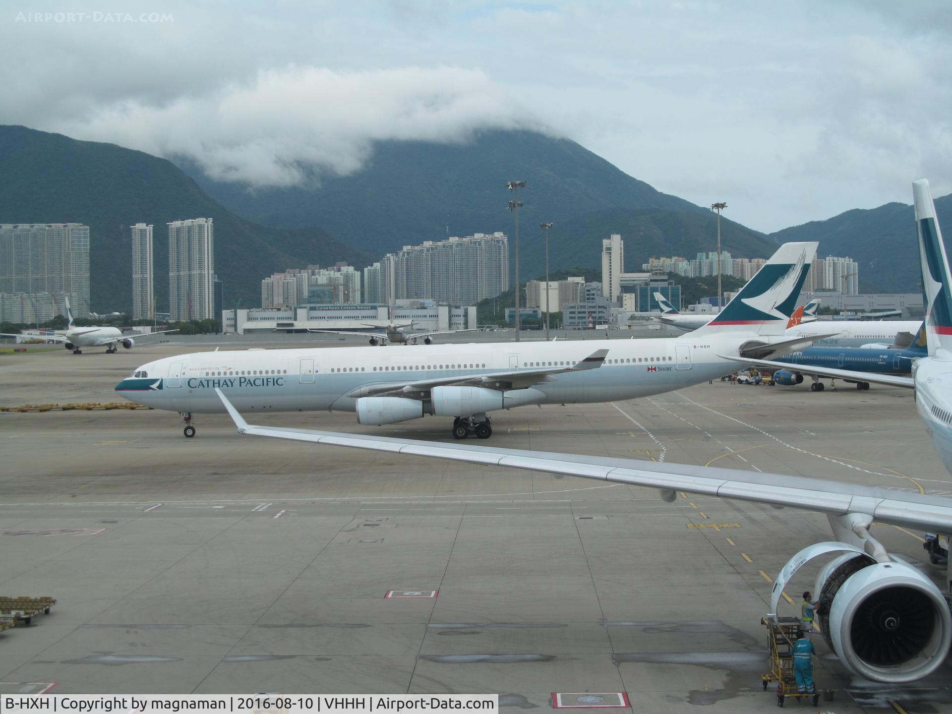 B-HXH, Airbus A340-313 C/N 218, roaming around HKG
