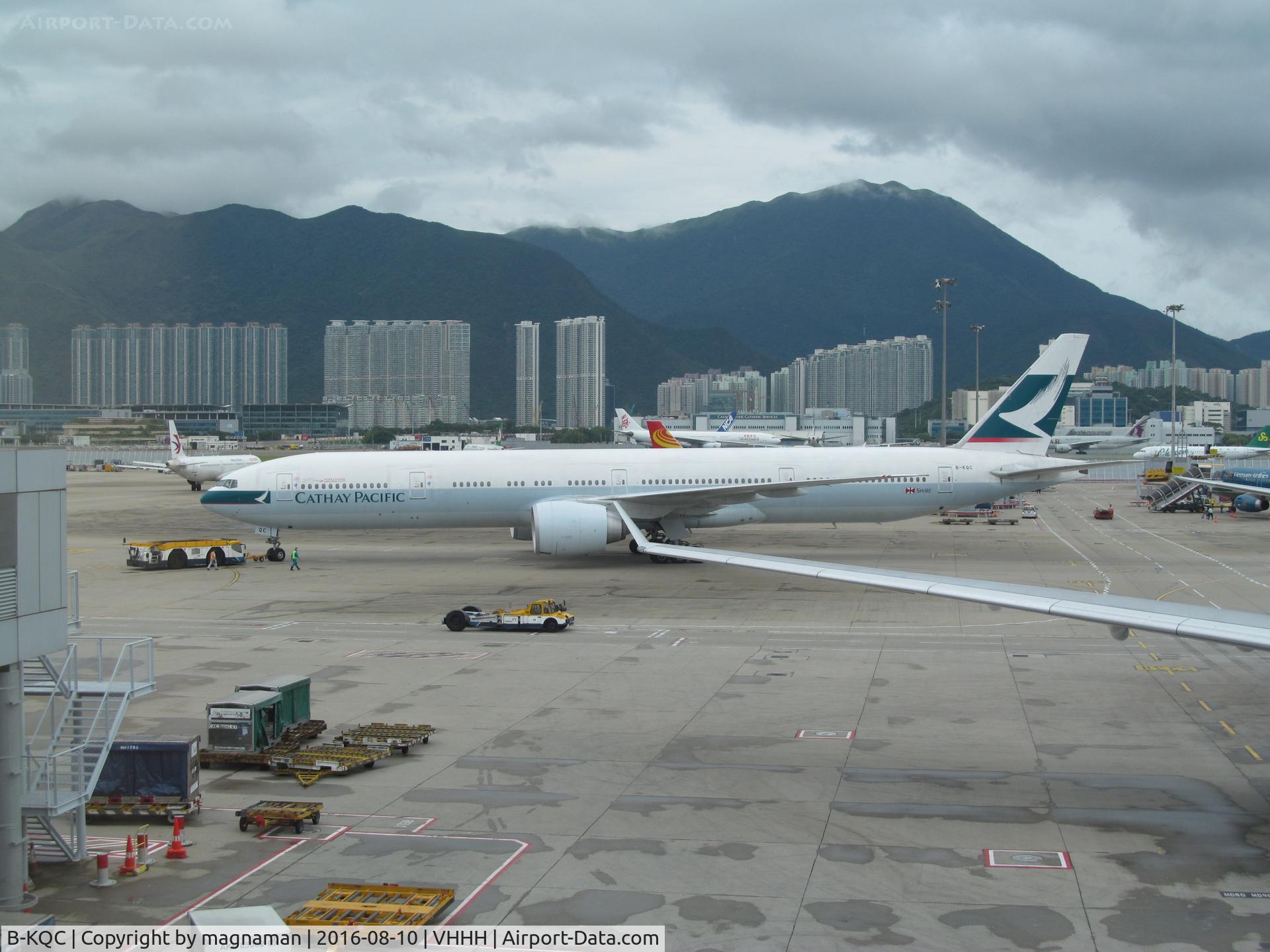 B-KQC, 2012 Boeing 777-367/ER C/N 39236, at hkg