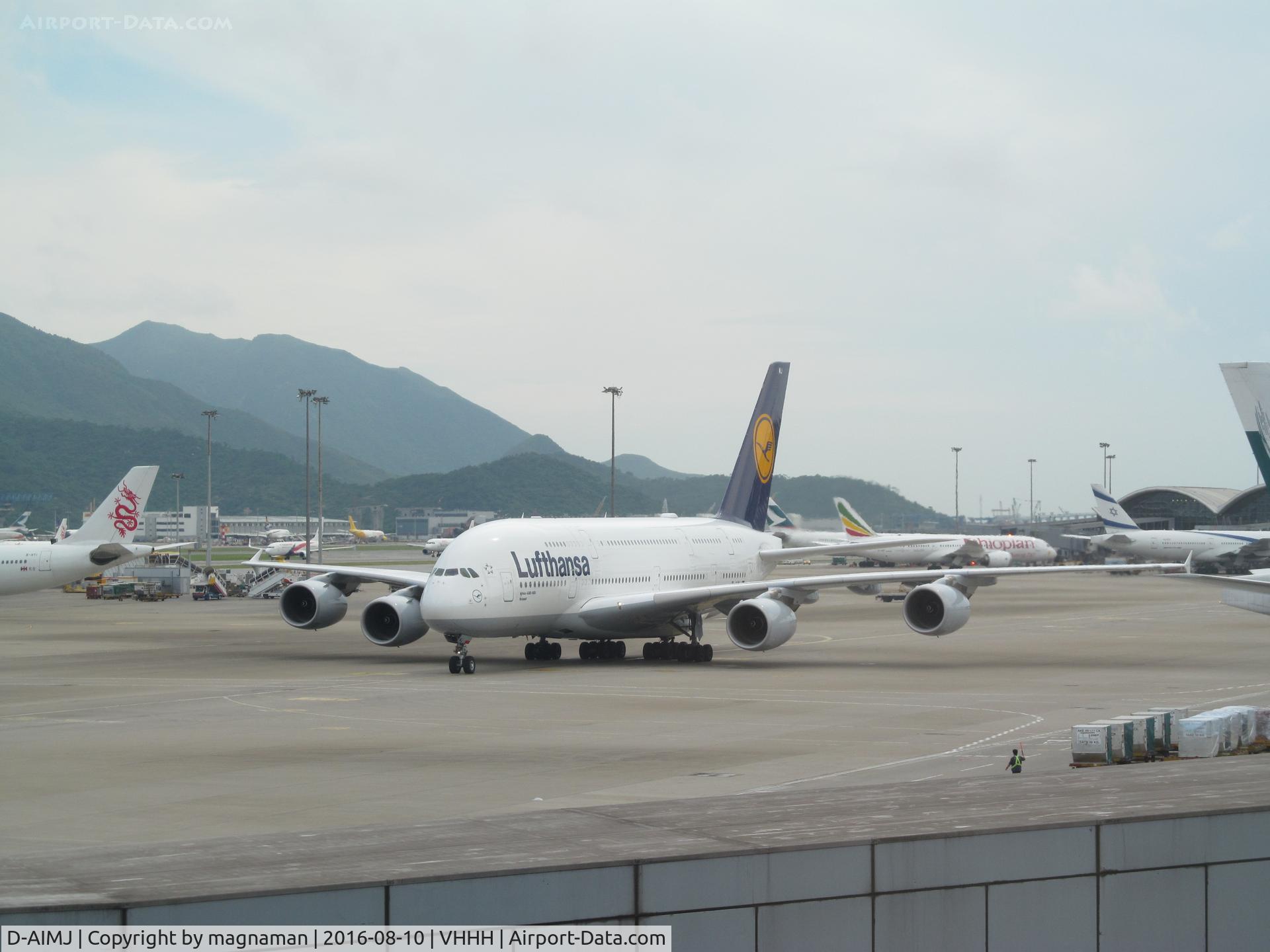 D-AIMJ, 2011 Airbus A380-841 C/N 073, taxying in