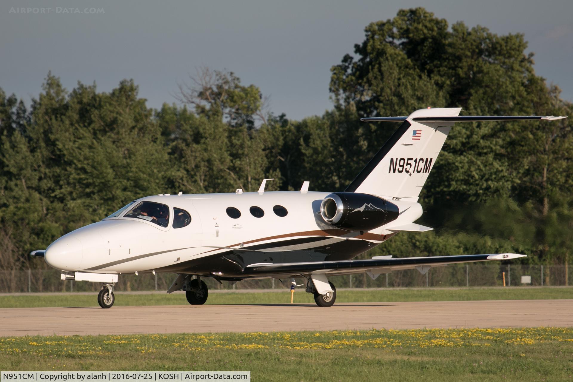 N951CM, 2010 Cessna 510 Citation Mustang Citation Mustang C/N 510-0327, At Airventure 2016