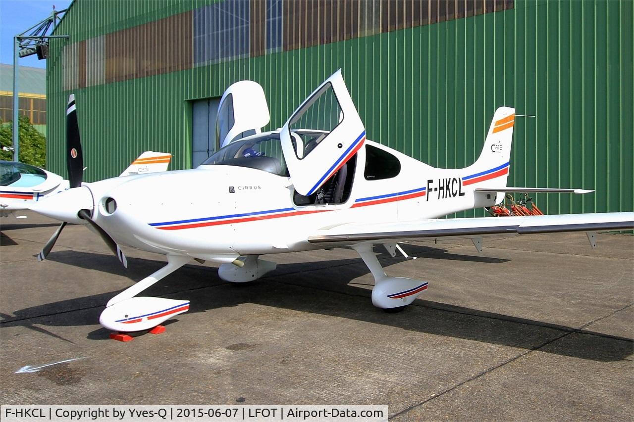 F-HKCL, 2012 Cirrus SR22 C/N 3877, Cirrus SR22, Static display, Tours-St Symphorien Air Base 705 (LFOT-TUF) Open day 2015