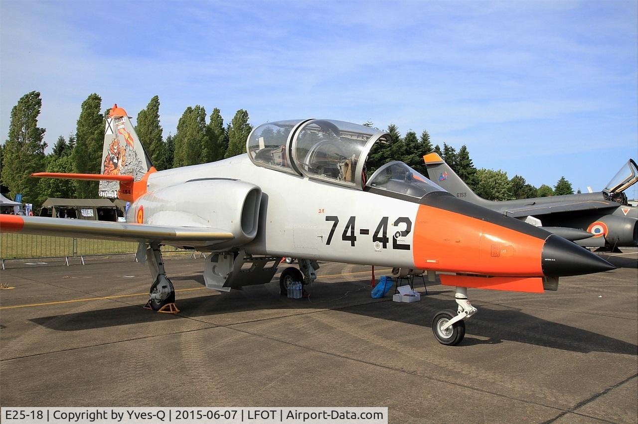 E25-18, CASA C-101EB Aviojet C/N EB01-18-018, Spanish Air Force CASA C-101EB Aviojet, Static display, Tours-St Symphorien Air Base 705 (LFOT-TUF) Open day 2015