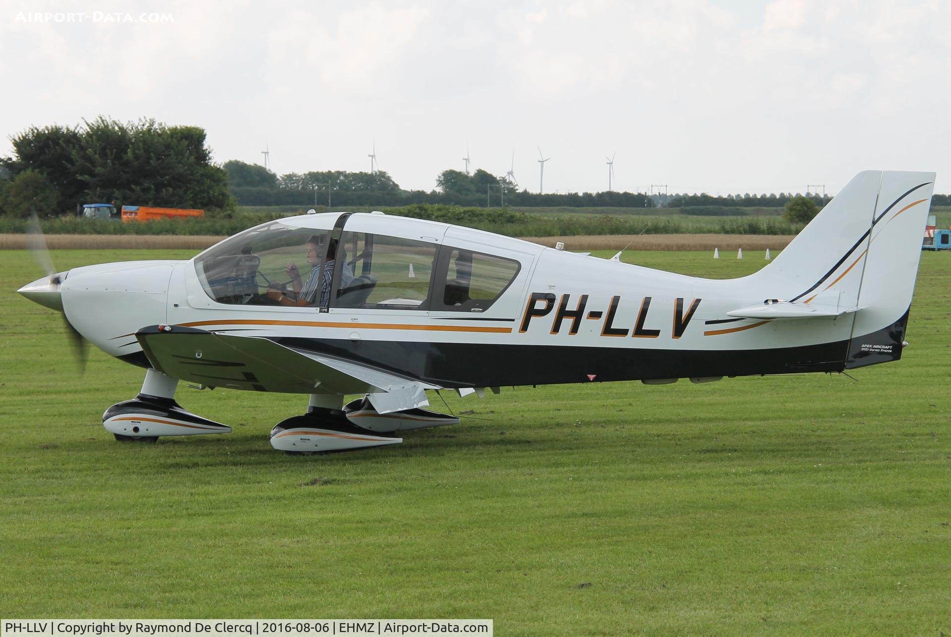 PH-LLV, 2007 Robin DR-400-500 C/N 44, At Midden-Zeeland.