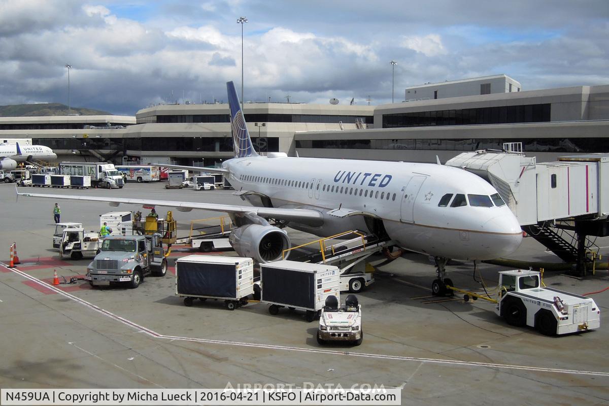N459UA, 2000 Airbus A320-232 C/N 1192, At SFO