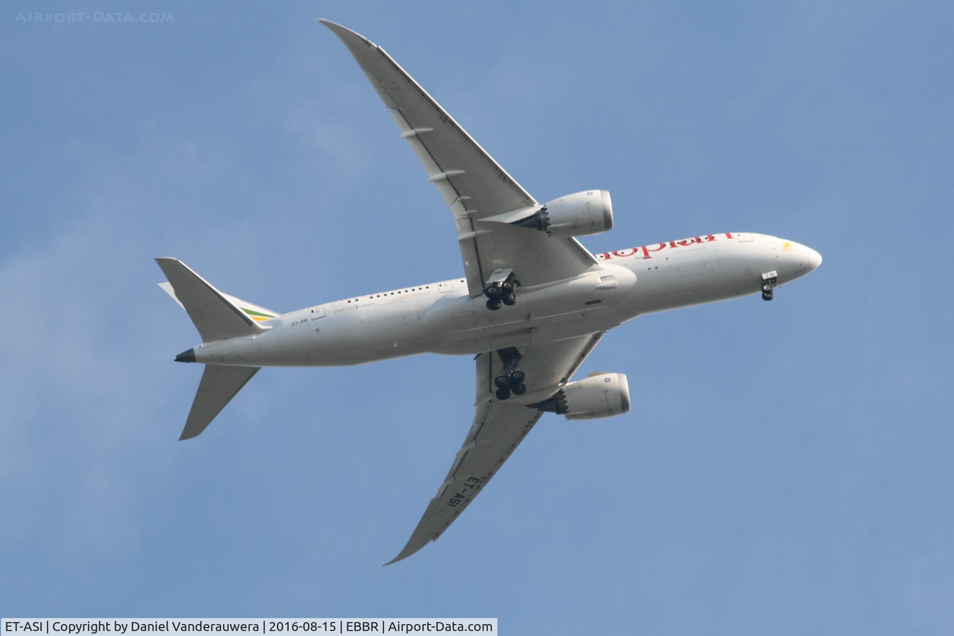 ET-ASI, 2015 Boeing 787-8 Dreamliner Dreamliner C/N 38758, Flight ET704 in approach to RWY 07L