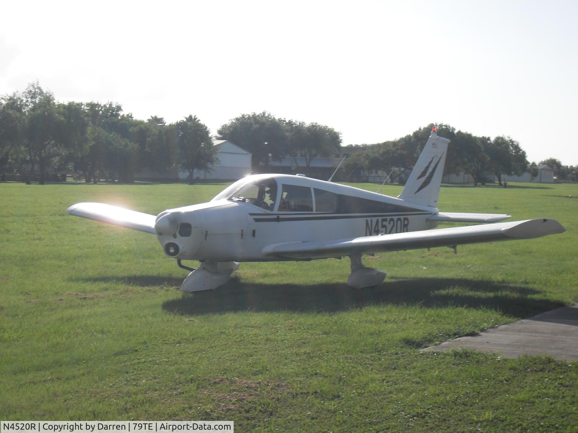 N4520R, 1965 Piper PA-28-140 C/N 28-21222, N4520R at 79TE