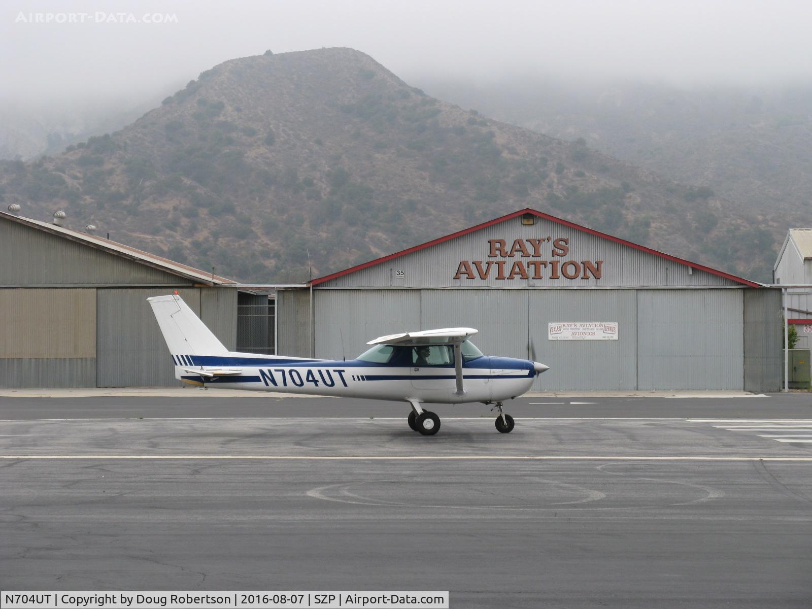 N704UT, 1976 Cessna 150M C/N 15078891, 1976 Cessna 150M, Continental O-200 100 Hp, takeoff roll Rwy 22