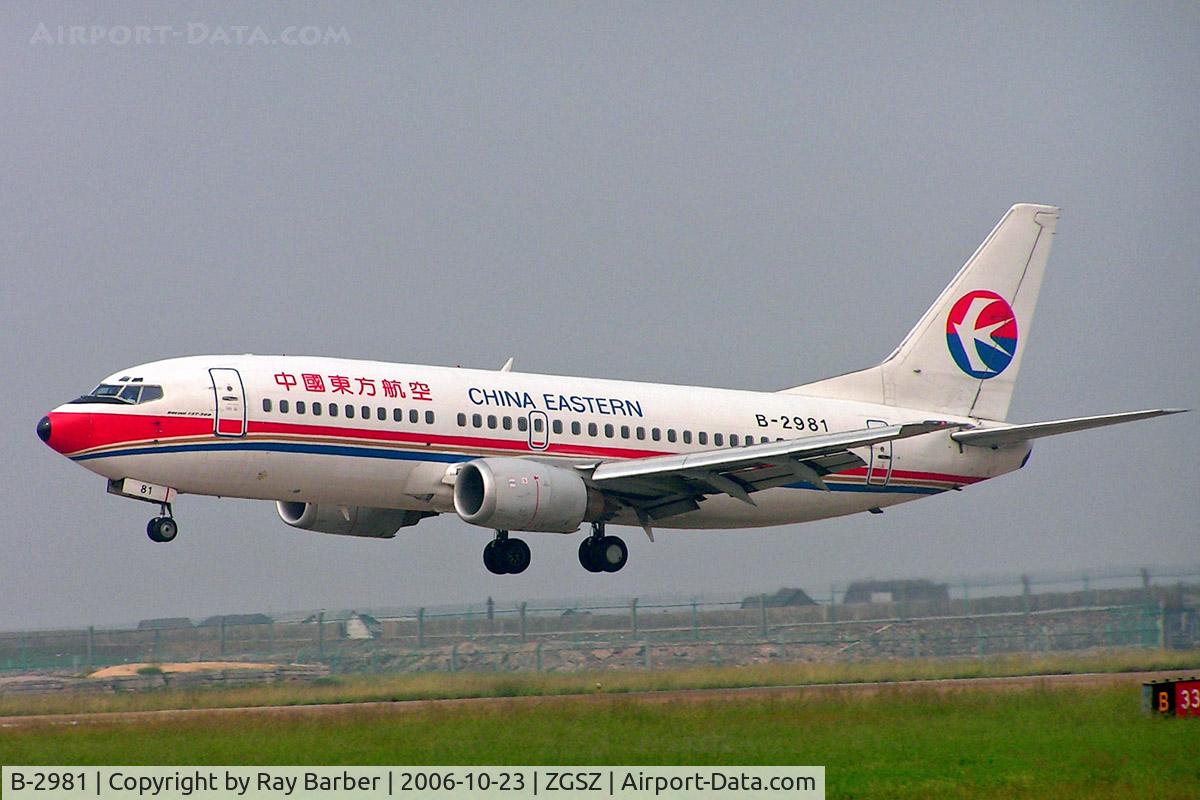 B-2981, 1997 Boeing 737-3W0 C/N 28972, Boeing 737-3W0 [28972] (China Eastern Airlines) Shenzhen-Baoan~B 23/10/2006
