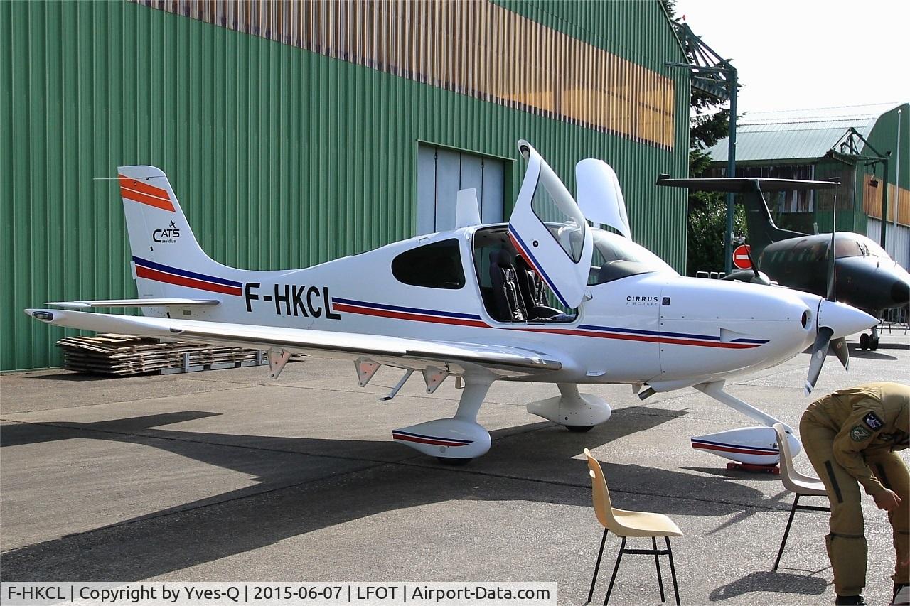 F-HKCL, 2012 Cirrus SR22 C/N 3877, Cirrus SR22, Static display, Tours-St Symphorien Air Base 705 (LFOT-TUF) Open day 2015